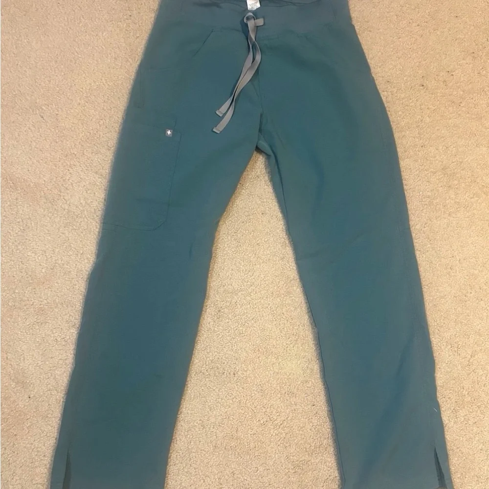 Figs two piece